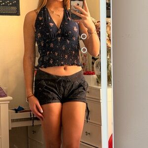 American Eagle Outfitters Navy Floral Crop Top